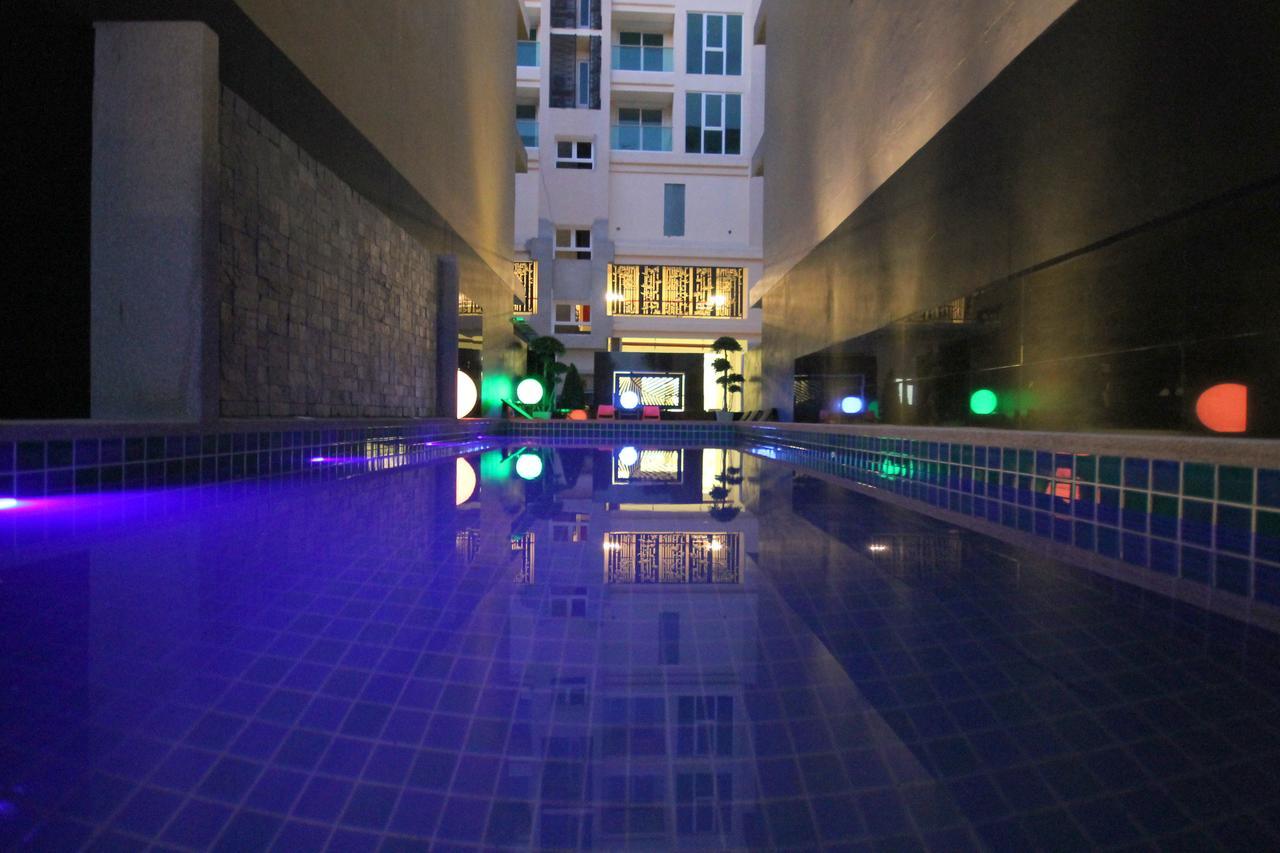 Rooms Republic Pattaya Exterior foto